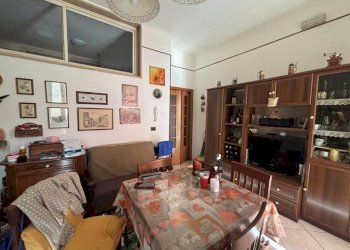 Soggiorno - Four-room apartment via Plateja, 58, Taranto - photo 13