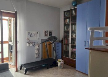 Camera da letto - Three-room apartment via Sannio, 33, Taranto - photo 13