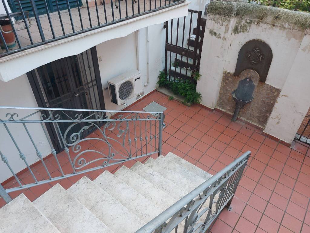 Balcone - Ufficio via Angelo Berardi, 18, Taranto - foto 3