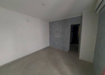 Stanza non arredata - Ufficio via Angelo Berardi, 18, Taranto - foto 7