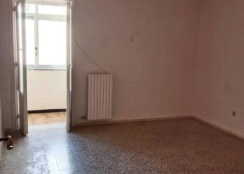 Camera da letto - Three-room apartment via Marco Pacuvio, 6, Taranto - photo 6