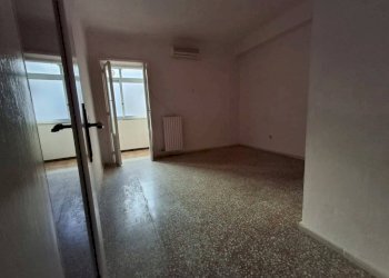 Camera da letto - Three-room apartment via Marco Pacuvio, 6, Taranto - photo 8