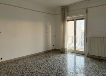 Soggiorno - Trilocale via Japigia, 6, Taranto - foto 3