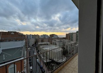Balcone - Trilocale via Japigia, 6, Taranto - foto 11