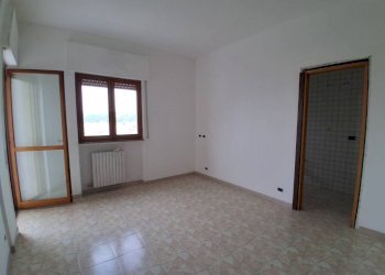 Cucina - Appartamento via Martina Franca, 55, Crispiano - foto 4