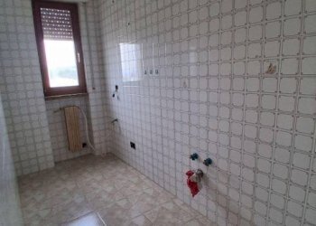 Cucina - Appartamento via Martina Franca, 55, Crispiano - foto 5