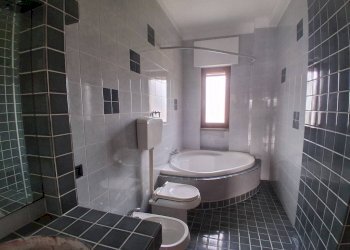 Bagno - Appartamento via Martina Franca, 55, Crispiano - foto 12