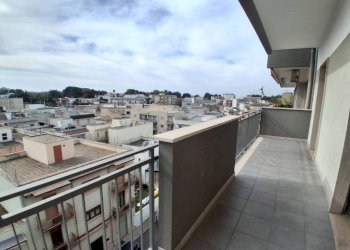 Balcone - Appartamento via Martina Franca, 55, Crispiano - foto 19