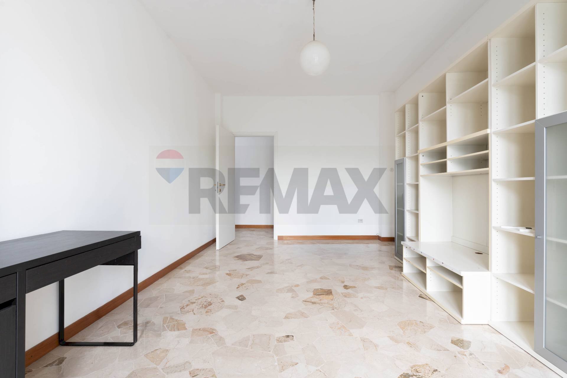 Soggiorno - Bilocale Via Volturno
 
80, Brugherio - foto 3