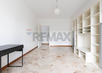 Soggiorno - Bilocale Via Volturno
 
80, Brugherio - foto 3