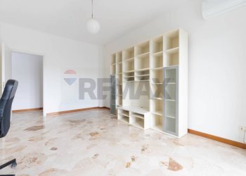 Stanza vuota - Bilocale Via Volturno
 
80, Brugherio - foto 4