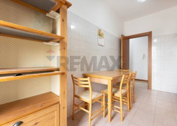 Sala da pranzo - Bilocale Via Volturno
 
80, Brugherio - foto 13