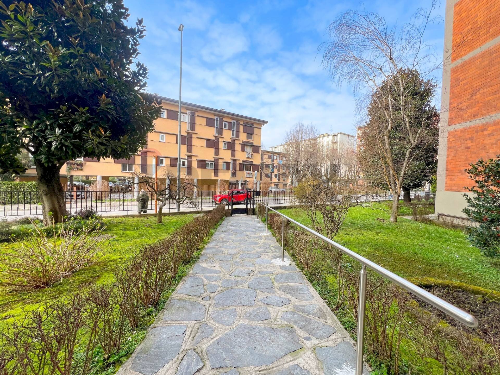 Edificio all\'aperto - Two-room apartment VIA GIUSEPPE FERRARI
 
13, Monza - photo 3