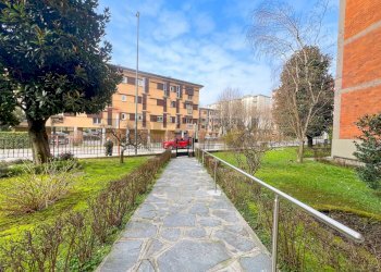 Edificio all\'aperto - Two-room apartment VIA GIUSEPPE FERRARI
 
13, Monza - photo 3