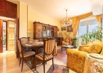 Sala da pranzo - Two-room apartment VIA GIUSEPPE FERRARI
 
13, Monza - photo 8