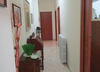 Corridoio - Three-room apartment Statte - photo 8