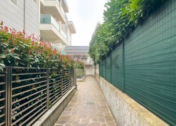 Terrazza - Trilocale via Quintino di Vona
 
33, Cassano d'Adda - foto 6