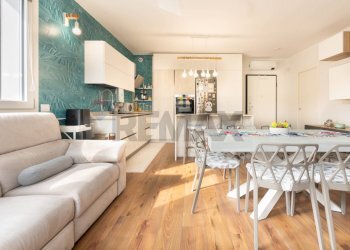 Sala da pranzo - Trilocale via Quintino di Vona
 
33, Cassano d'Adda - foto 13