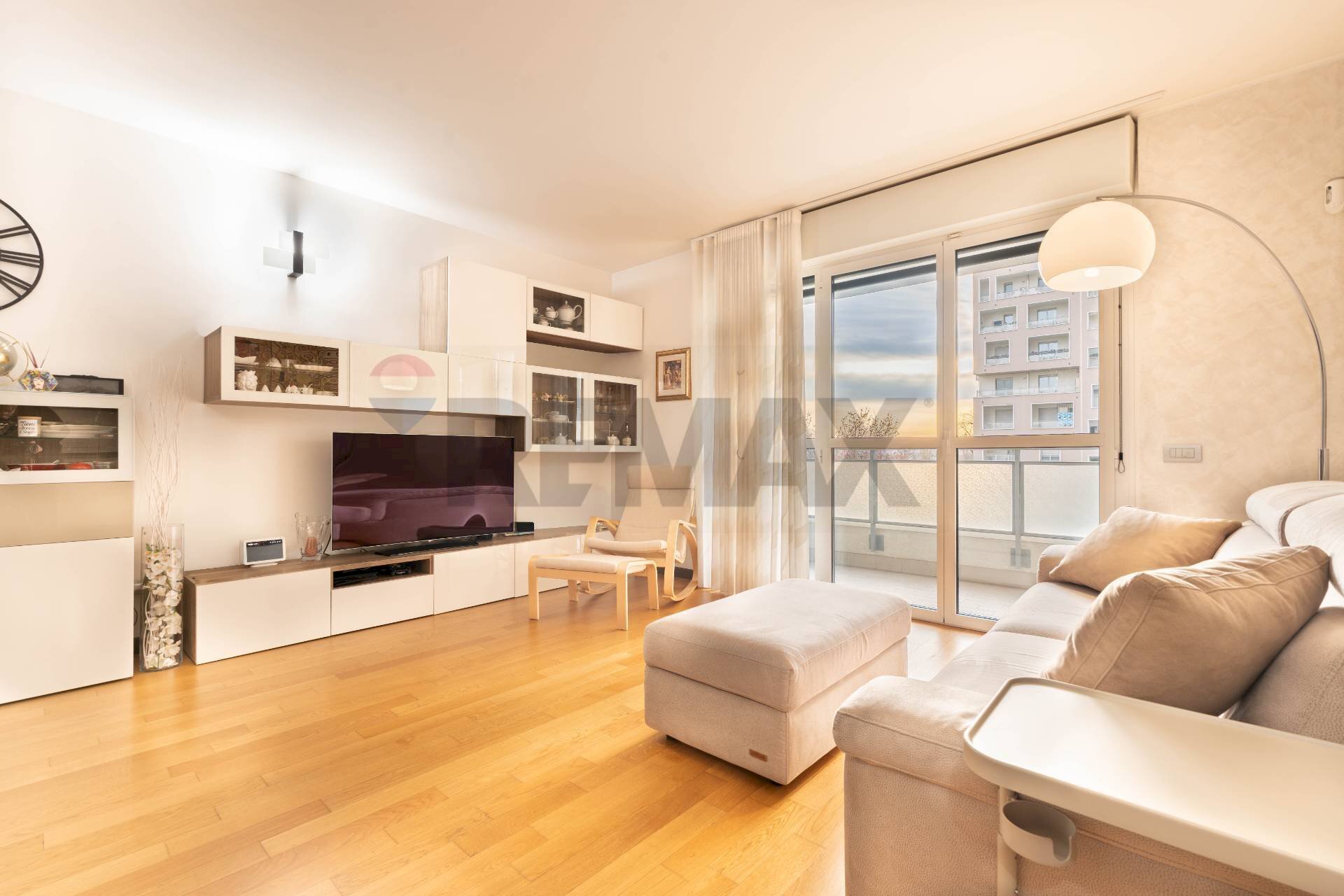 Soggiorno - Three-room apartment via ugo tognazzi
 
15, Milano - photo 2