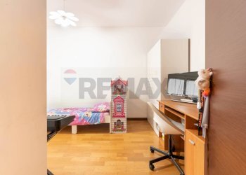 Camera / camera da letto - Three-room apartment via ugo tognazzi
 
15, Milano - photo 40