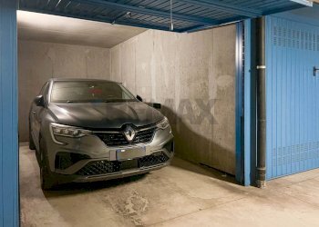 Parcheggio - Three-room apartment via ugo tognazzi
 
15, Milano - photo 44