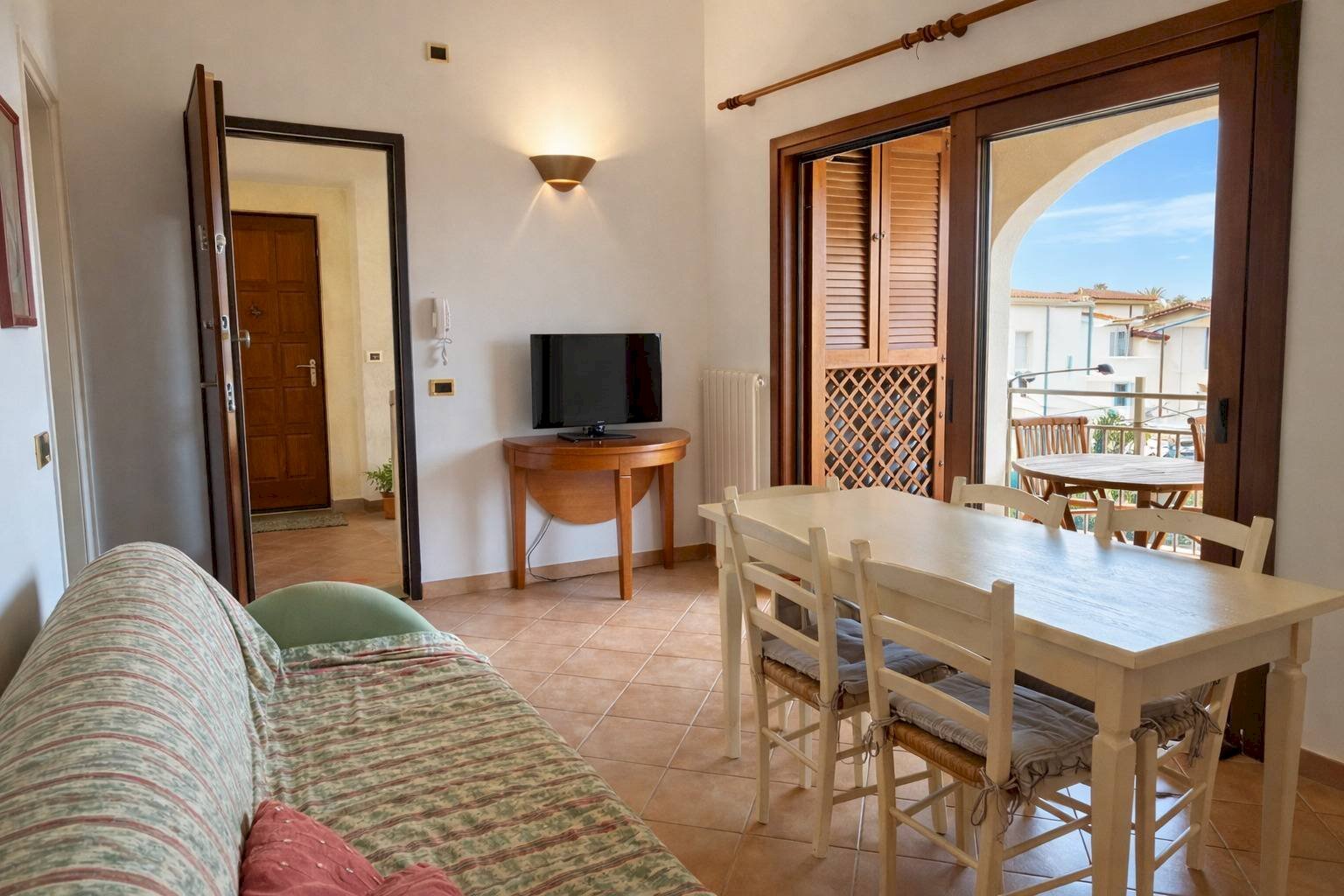 Foto 3 - Trilocale Via Italo Svevo
 
4, Olbia - foto 3