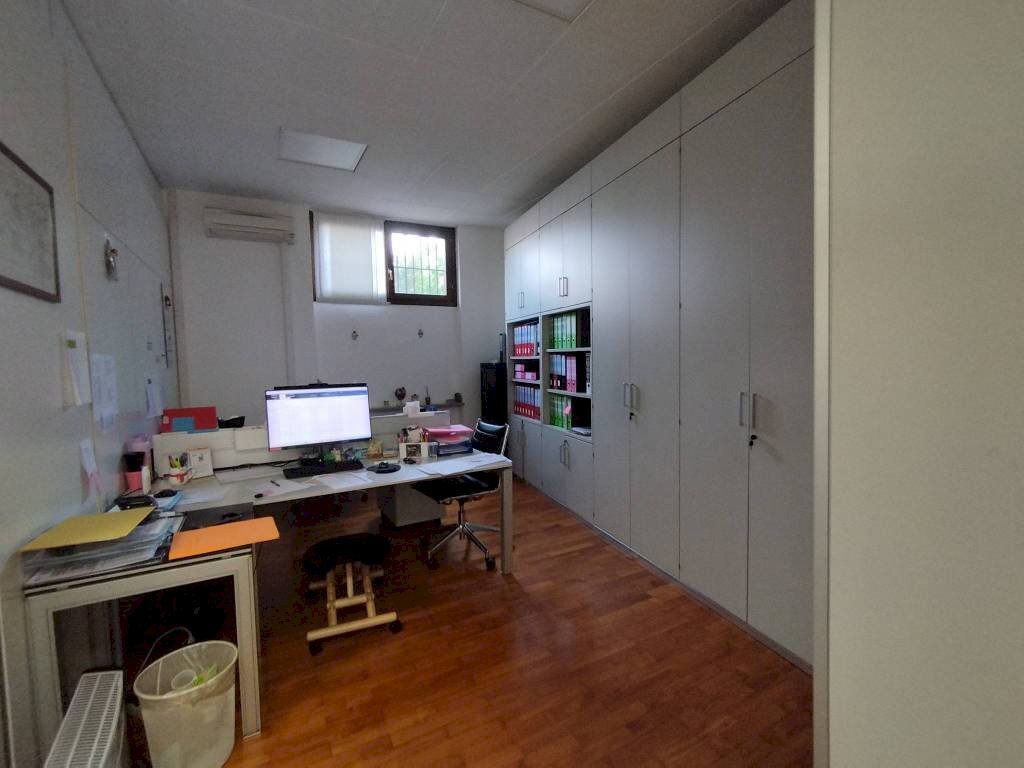 Ufficio - Office via Varesina, 183, Milano (neighborhood Villapizzone) - photo 1