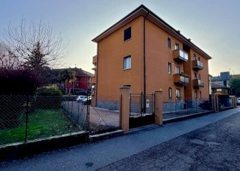 Zona - Trilocale via Sorrisole, 70, Varese - foto 1