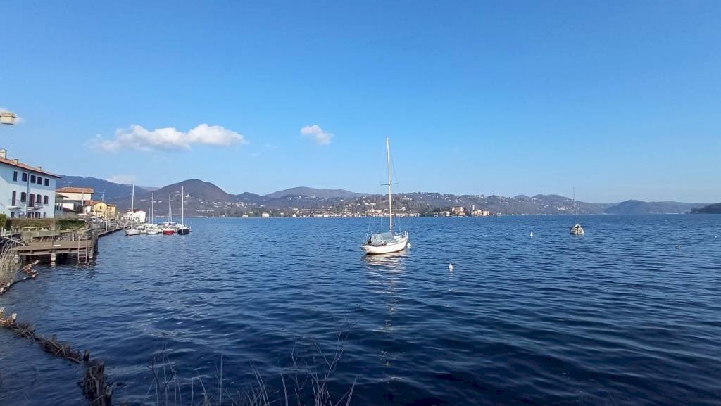 Zona - Trilocale piazza Don Giuliano Ravedoni, 1, Pella - foto 1