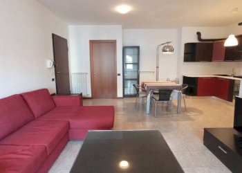 Salone - Trilocale piazza Don Giuliano Ravedoni, 1, Pella - foto 15