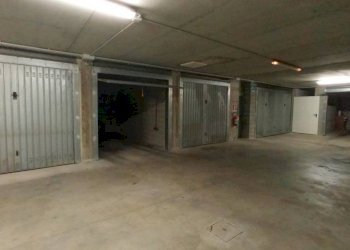 Box auto - Trilocale piazza Don Giuliano Ravedoni, 1, Pella - foto 32