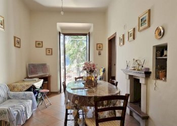 Foto 1 - Trilocale Via della Vittoria
 
92, Castel del Monte - foto 1