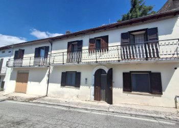 Foto 1 - Trilocale Via della Vittoria
 
92, Castel del Monte - foto 1