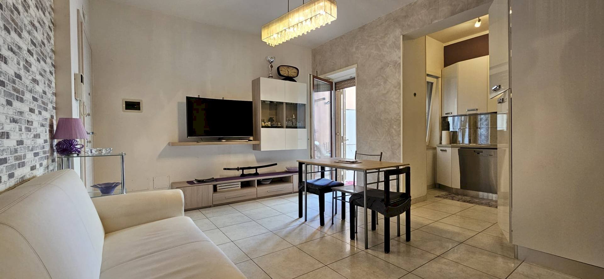 Foto 2 - Three-room apartment Via Caduti di Via Fani
 
14, L'Aquila - photo 2