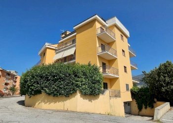 Foto 1 - Quadrilocale Via Giovanni di Vincenzo
 
1, L'Aquila - foto 1