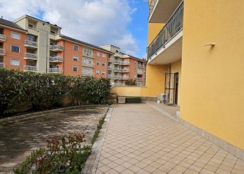 Foto 2 - Quadrilocale Via Giovanni di Vincenzo
 
1, L'Aquila - foto 2