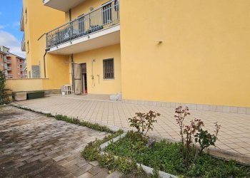 Foto 15 - Quadrilocale Via Giovanni di Vincenzo
 
1, L'Aquila - foto 15