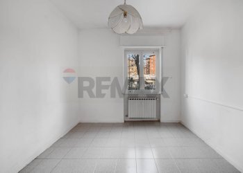 Stanza vuota - Two-room apartment Via Luca Della Robbia
 
26, Monza - photo 16