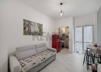 Sala da pranzo - Two-room apartment Via Pasquale Sottocorno
 
18, Sesto San Giovanni - photo 1