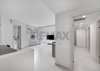 Soggiorno - Four-room apartment Via Savona
 
12, Sesto San Giovanni - photo 3