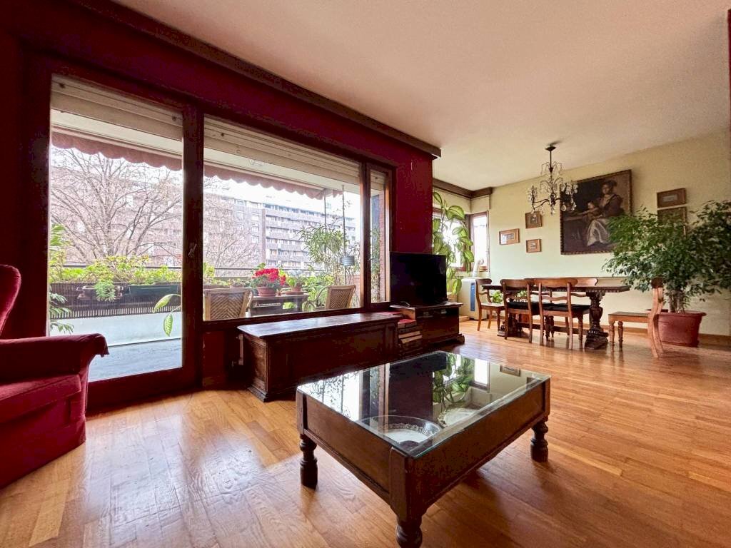 Salone - Appartamento via Pergine, Milano - foto 3