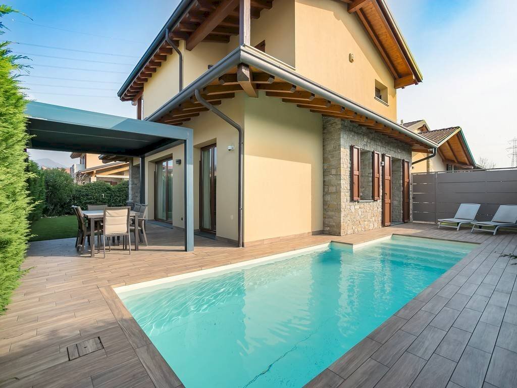 Piscina - Villa via Andrea Fantoni, 6, Cenate Sotto - foto 1