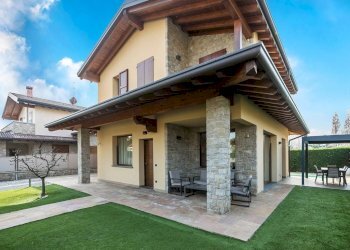 Giardino - Villa via Andrea Fantoni, 6, Cenate Sotto - foto 2