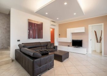 Salone - Villa via Andrea Fantoni, 6, Cenate Sotto - foto 7