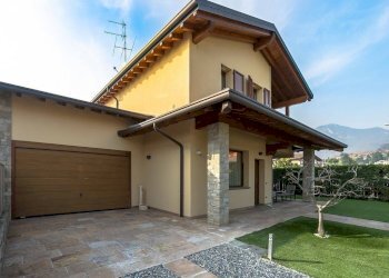 Facciata - Villa via Andrea Fantoni, 6, Cenate Sotto - foto 45