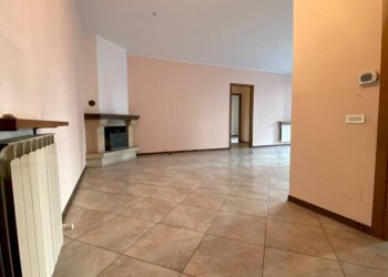 Ingresso - Three-room apartment via Ombrone, Olgiate Olona - photo 6