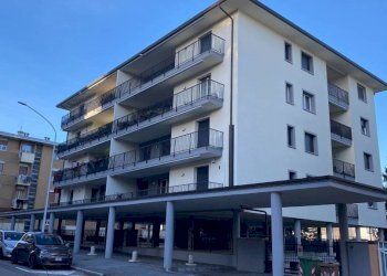 Facciata - Three-room apartment via Pier Fortunato Calvi, Magnago - photo 1