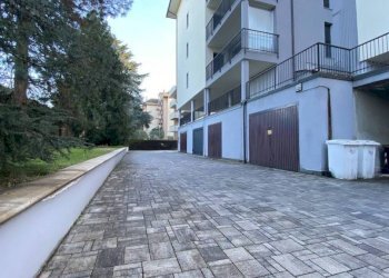 Cortile interno - Three-room apartment via Pier Fortunato Calvi, Magnago - photo 37
