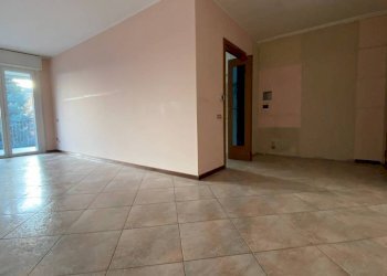 Cucina - Three-room apartment via Luigi Morelli, Castellanza - photo 10
