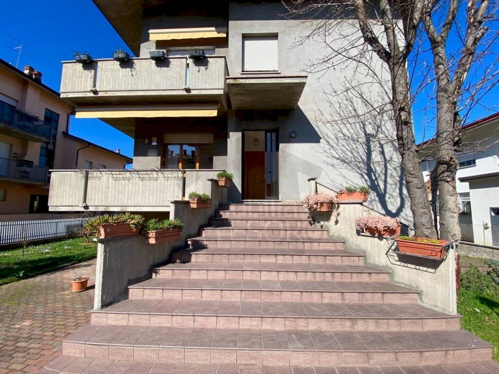 Facciata - Appartamento via Ugo Foscolo, 23, Verucchio - foto 3